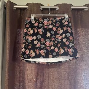 BETSEY JOHNSON Floral Mini Skirt with Tiered Ruffles